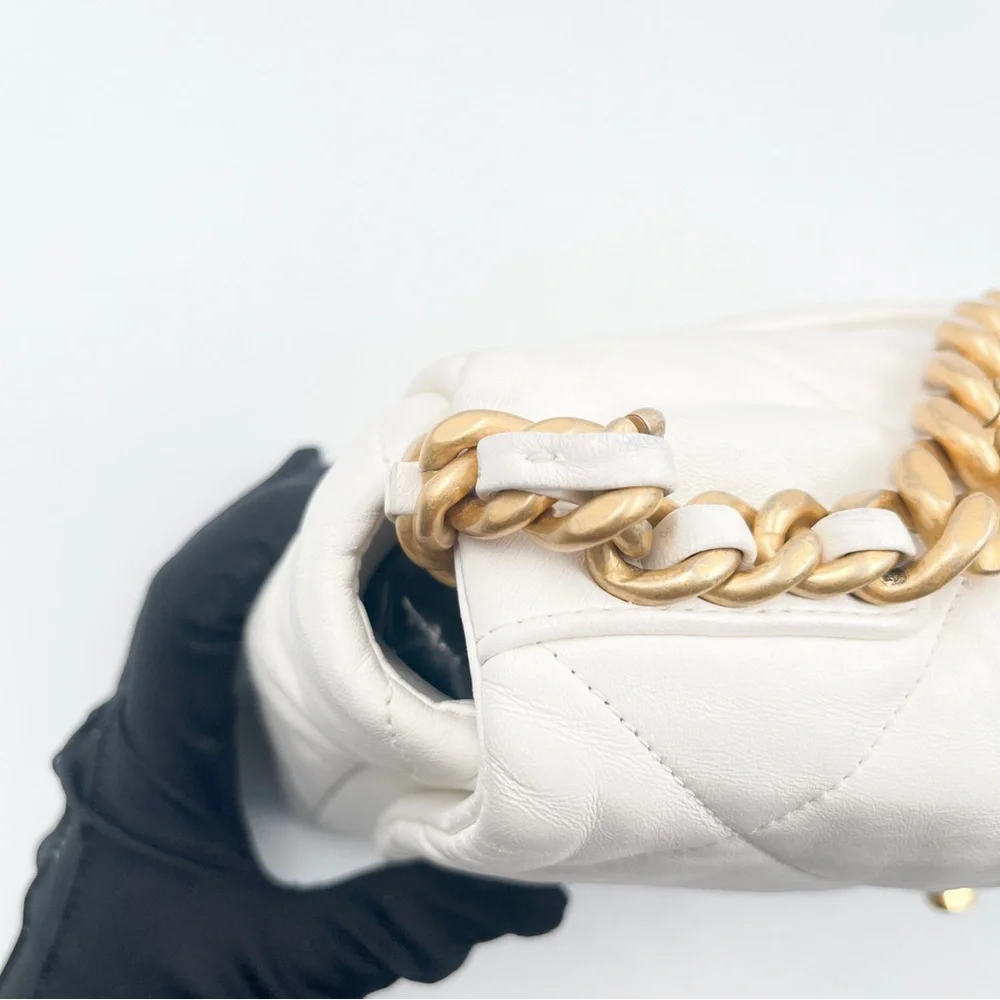 CHANEL 19 Large Flap Bag White Quilted Lambskin Mixed Metal Hardware - Picture 9 of 14
